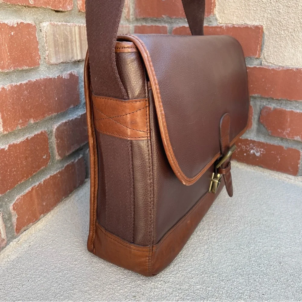 VTG Buxton 💼 Leather Flap Clip Laptop/Briefcase/Messenger Bag in 2-Tone Brown